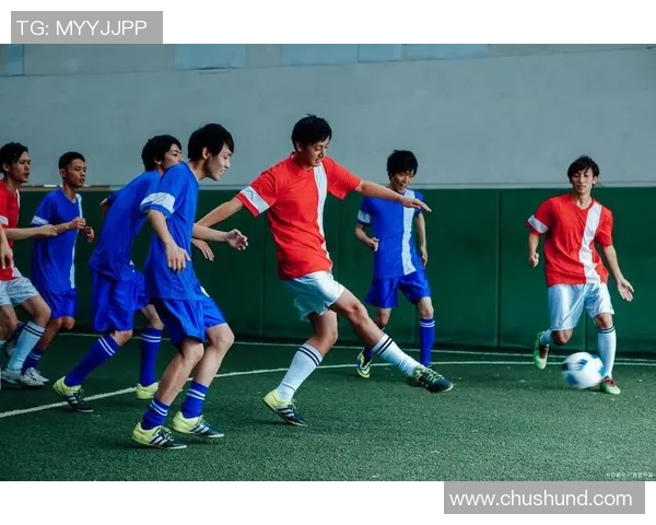 韩国足球明星因病缺席比赛球迷关心其健康状况与恢复进展