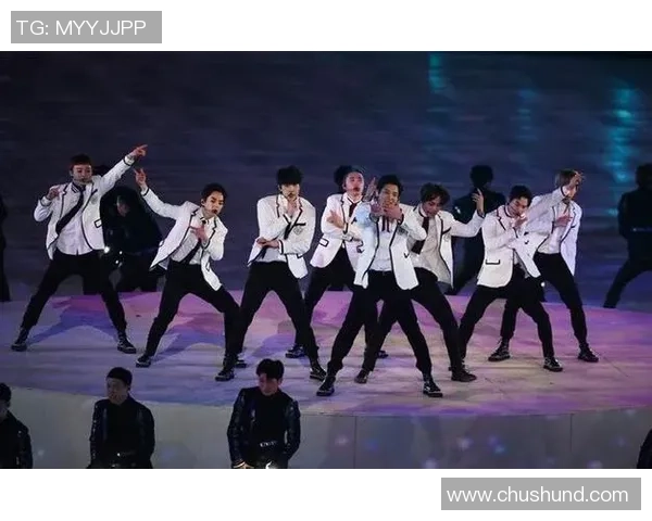 世界足球明星跨界综艺秀展现球场之外的魅力与幽默